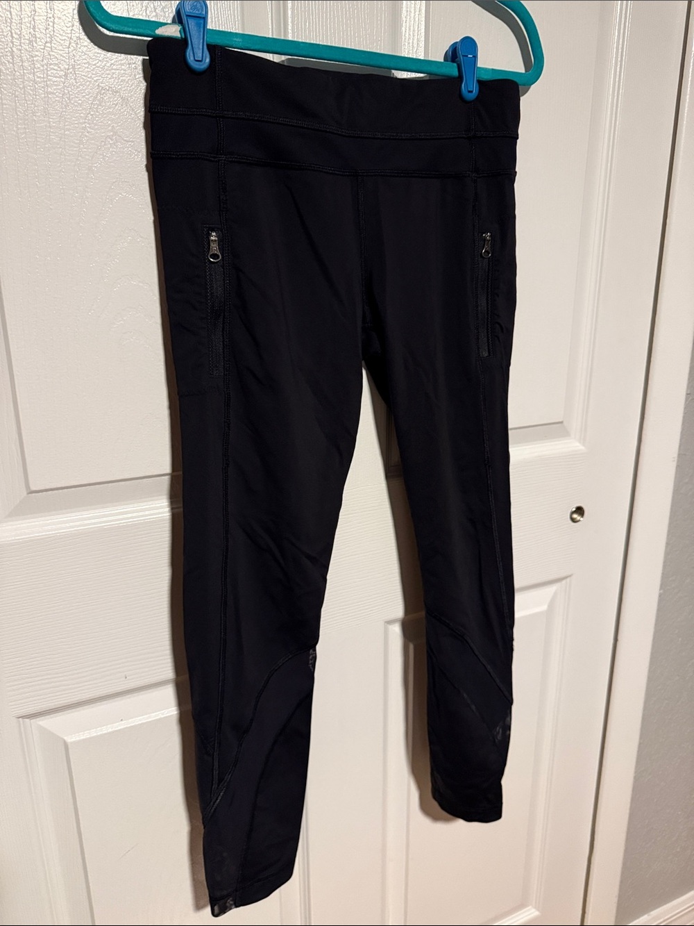 Lululemon Women’s Black Full Length Leggings With Zip Pockets Mesh Size 8